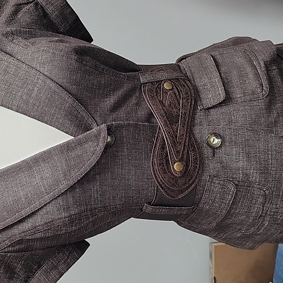 A. Byer sz 7 brown suit set - Picture 2 of 4